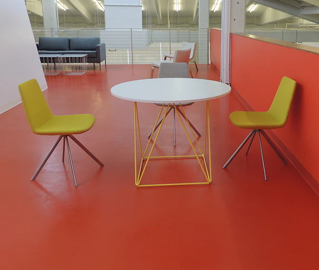 Ray Table - Image 3